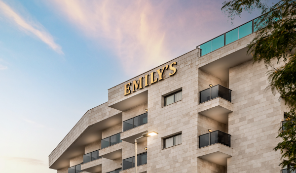  מלון אמילי'ס