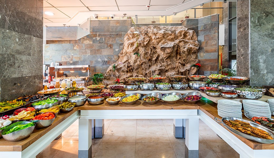 חדר אוכל - ארוחת ערב