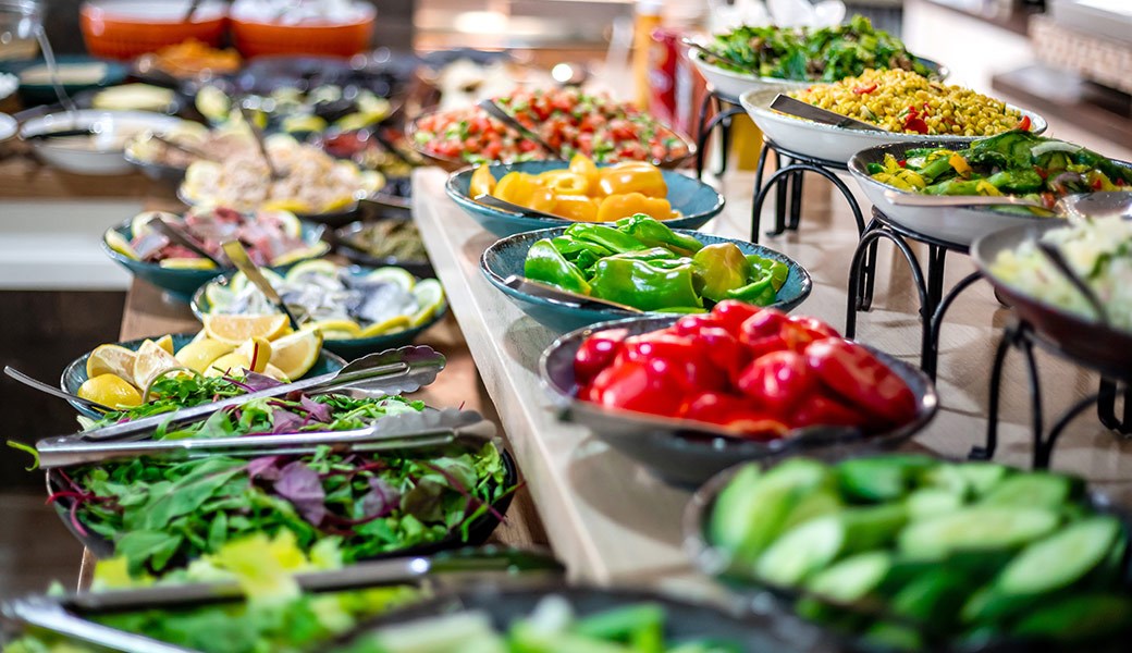 חדר אוכל - ארוחת בוקר